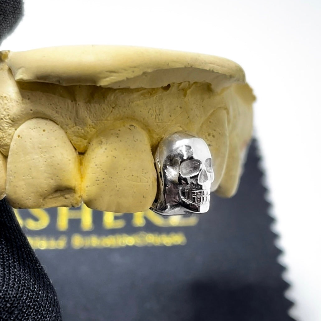 Crâne (n'importe quelle position)